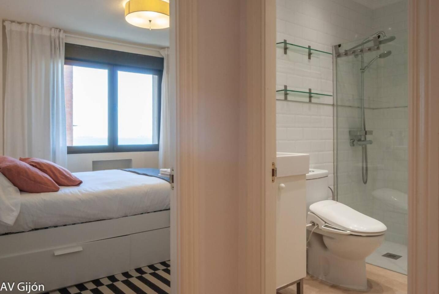 Av Aguado 44 Apartment Gijon Luaran gambar
