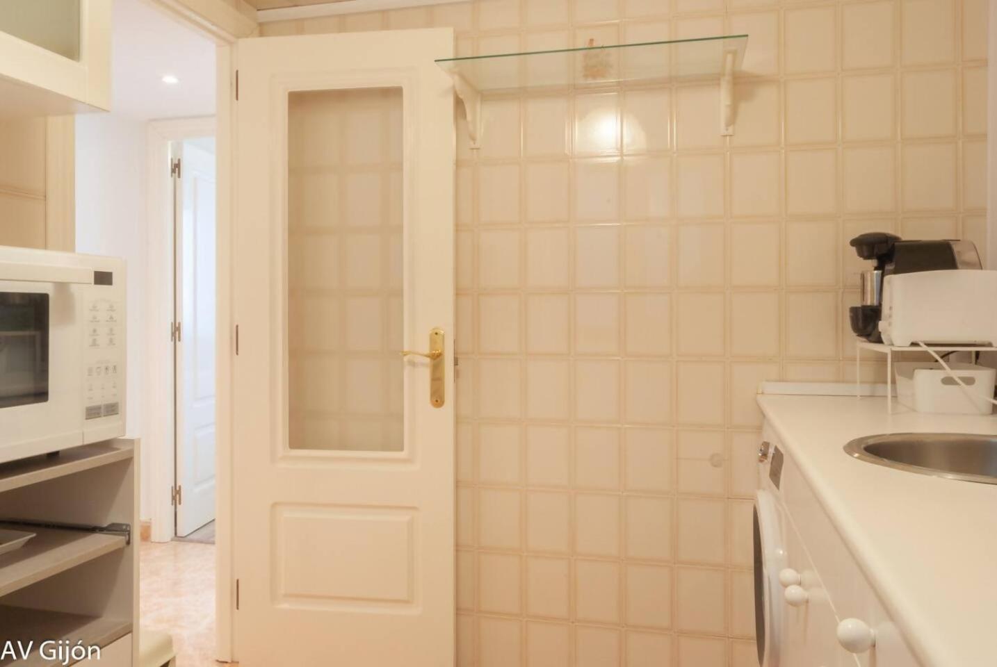 Av Aguado 44 Apartment Gijon Luaran gambar