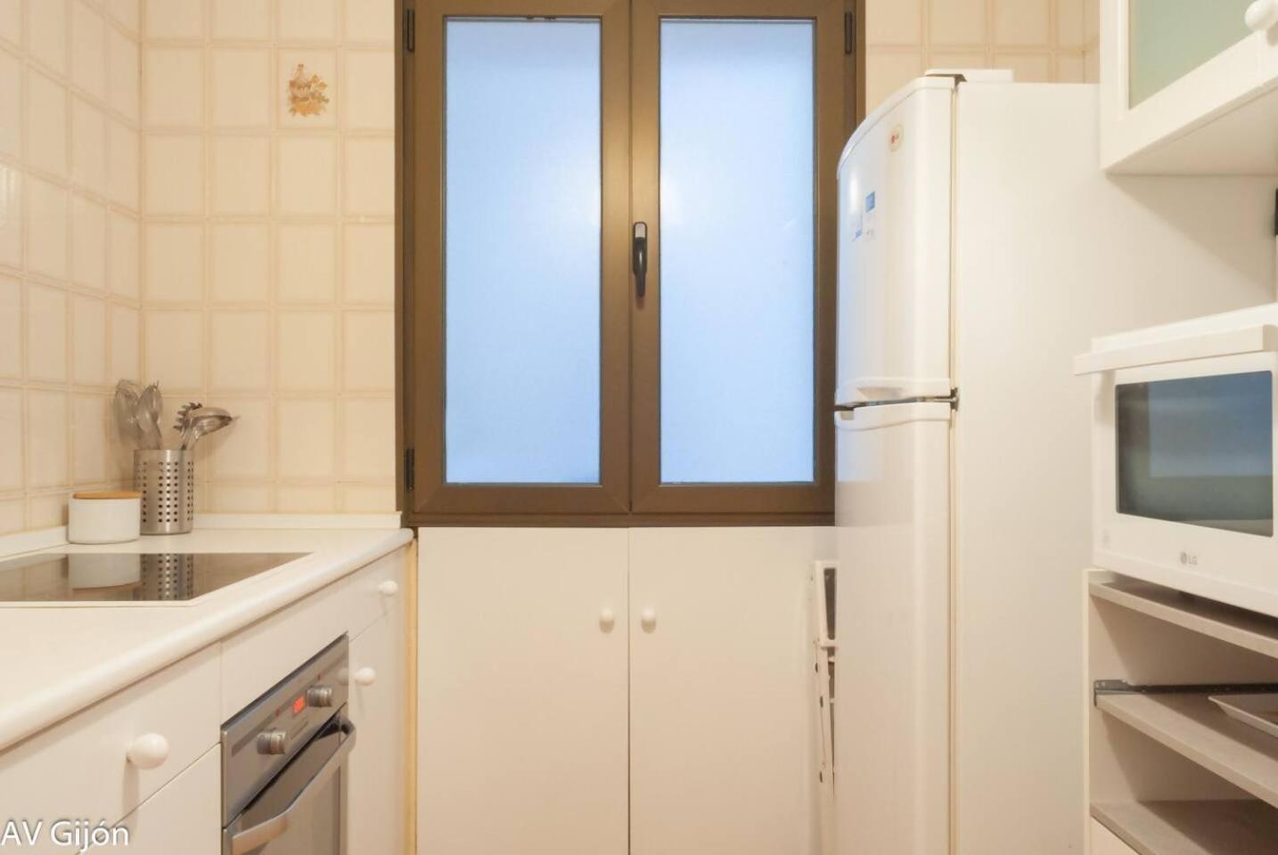 Av Aguado 44 Apartment Gijon Luaran gambar