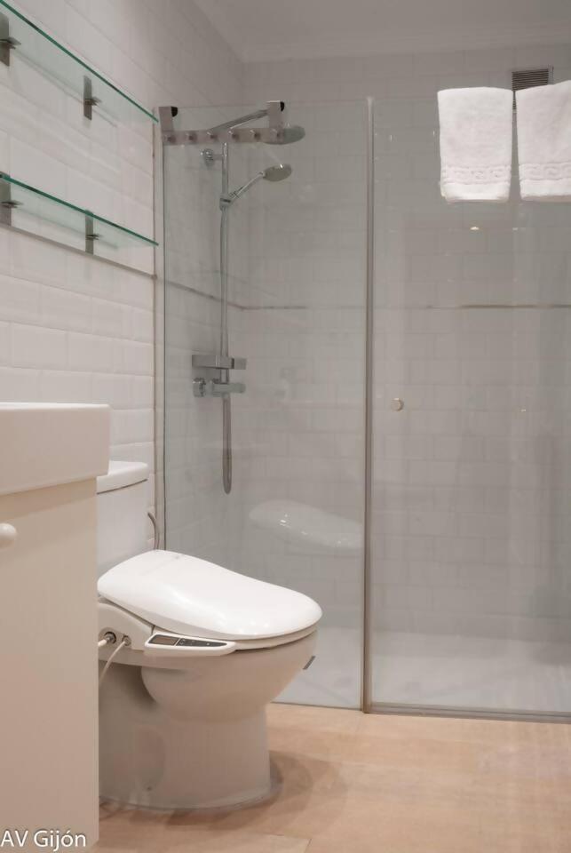 Av Aguado 44 Apartment Gijon Luaran gambar