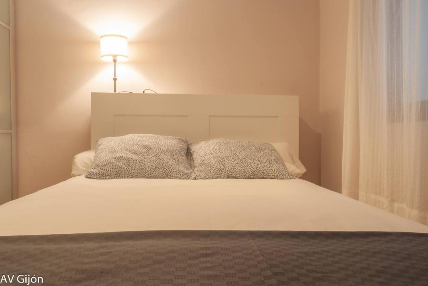 Av Aguado 44 Apartment Gijon Luaran gambar
