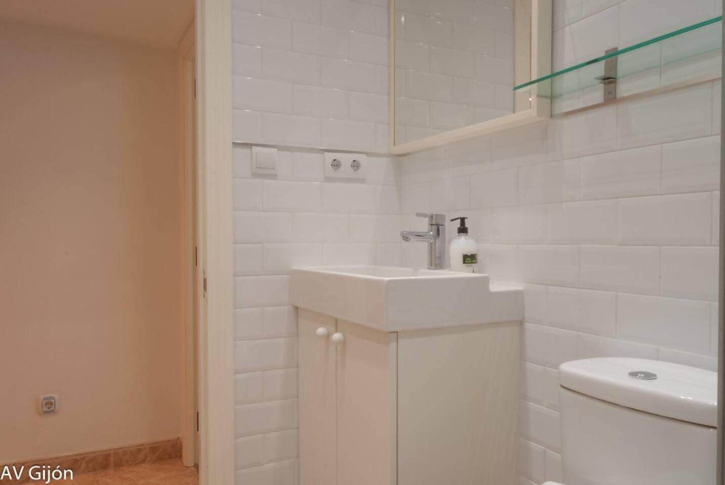 Av Aguado 44 Apartment Gijon Luaran gambar